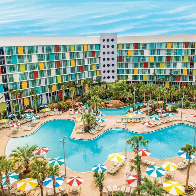 Universal's Cabana Bay Beach Resort™ exterior and pool