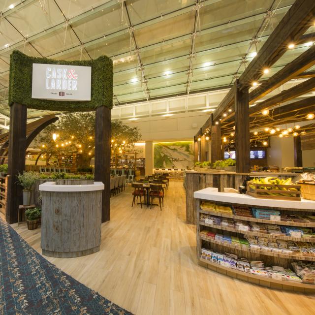 Orlando International Airport - Cask & Larder restaurant