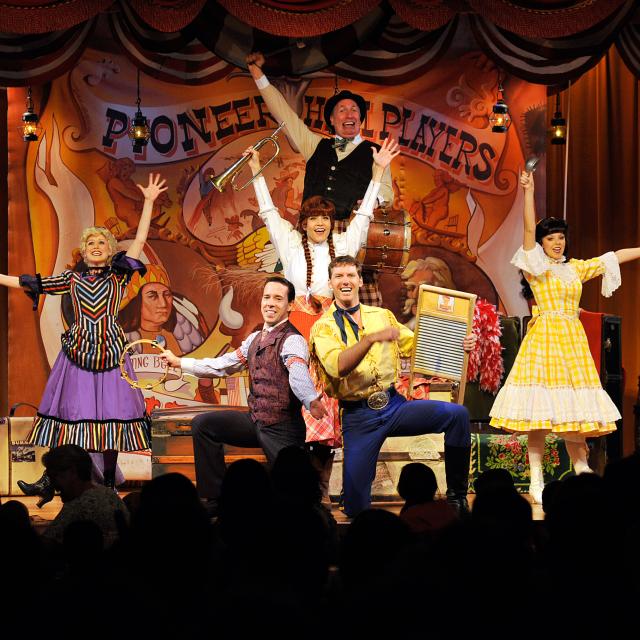 Hoop-Dee-Doo Musical Revue