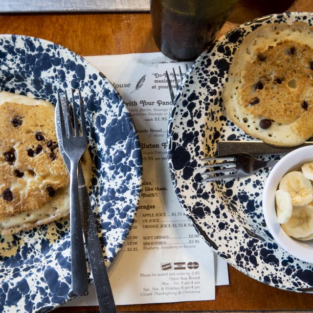 Influencer Katie Ellison and her family make their own pancakes at DeLeon Springs State Park